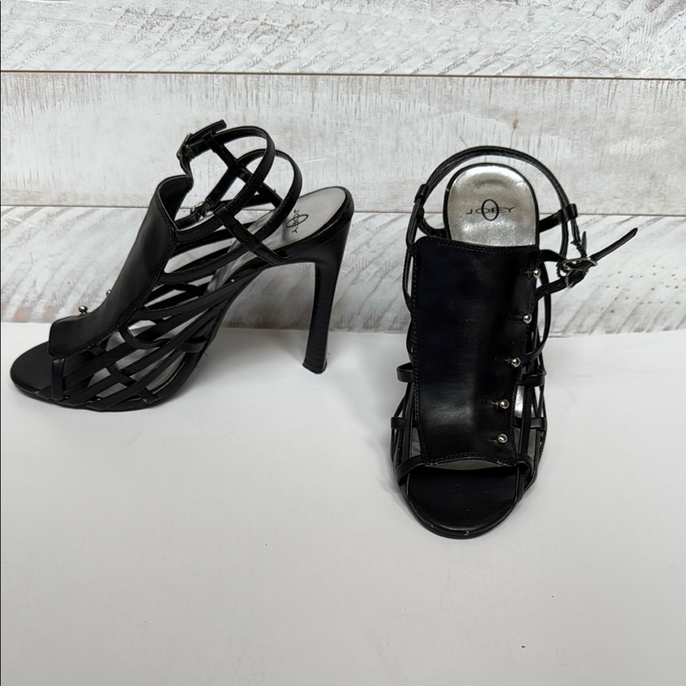 "JOEY" BLACK STRAPPY HIGH-HEELED SANDALS!!